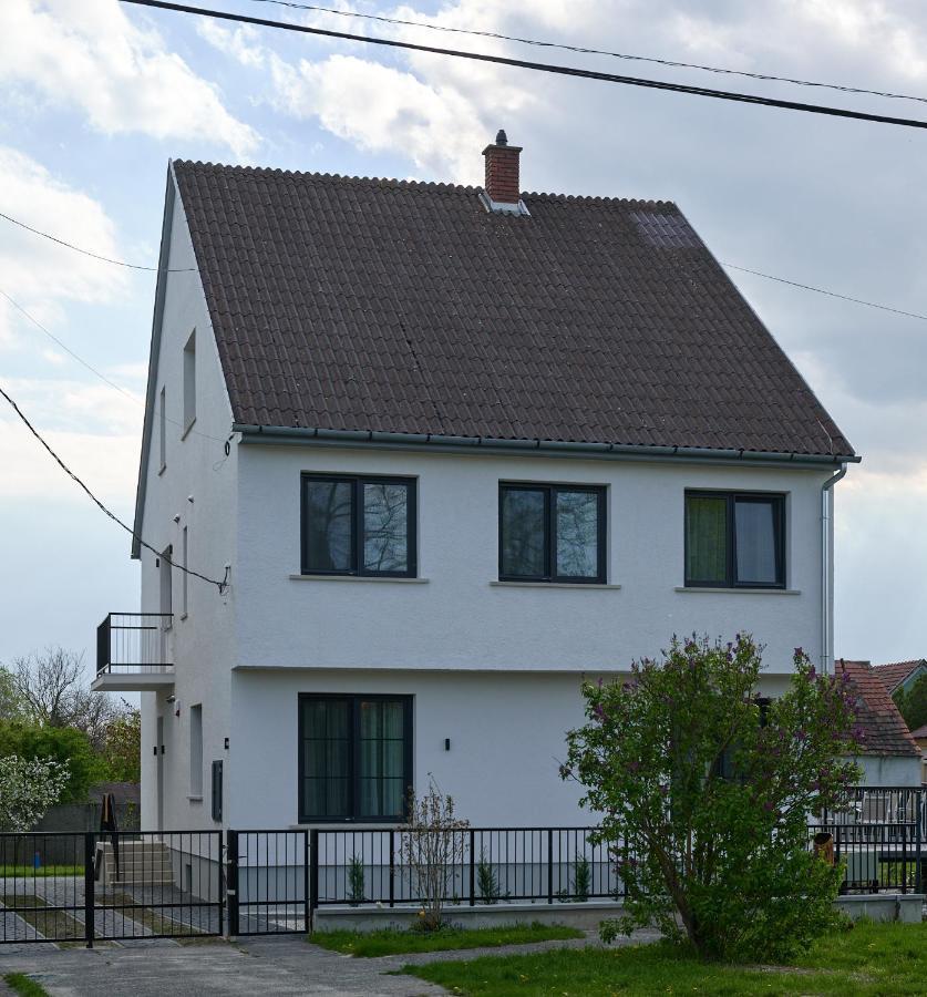 Buekfalva Np2 Apartman Exterior photo